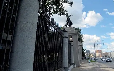 Ограда Московского аэровокзала 2 Ограда Московского аэровокзала 2